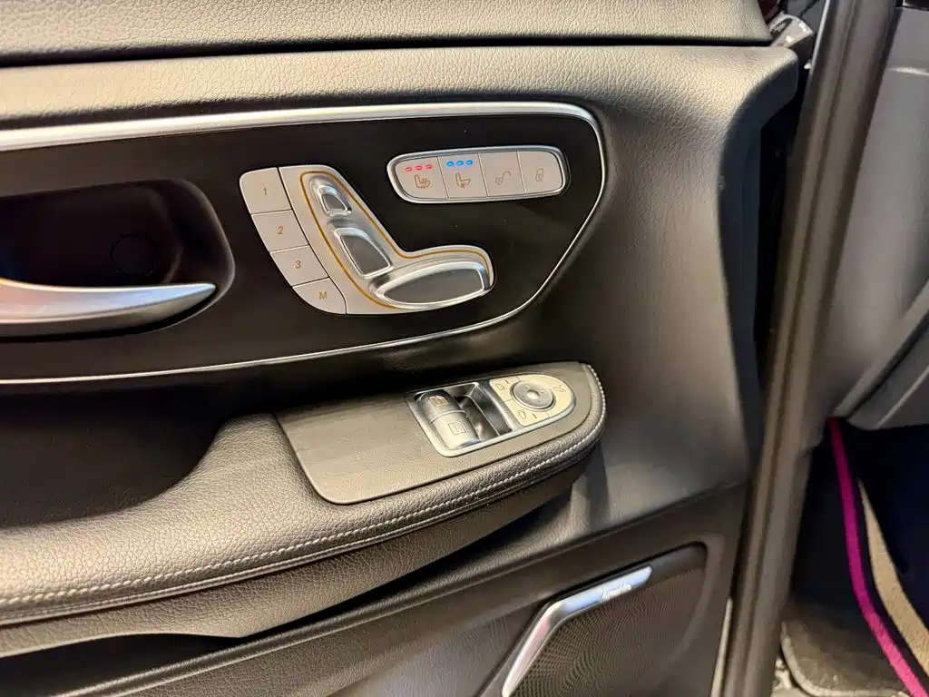 Mercedes-Benz V-Class — миниатюра 5