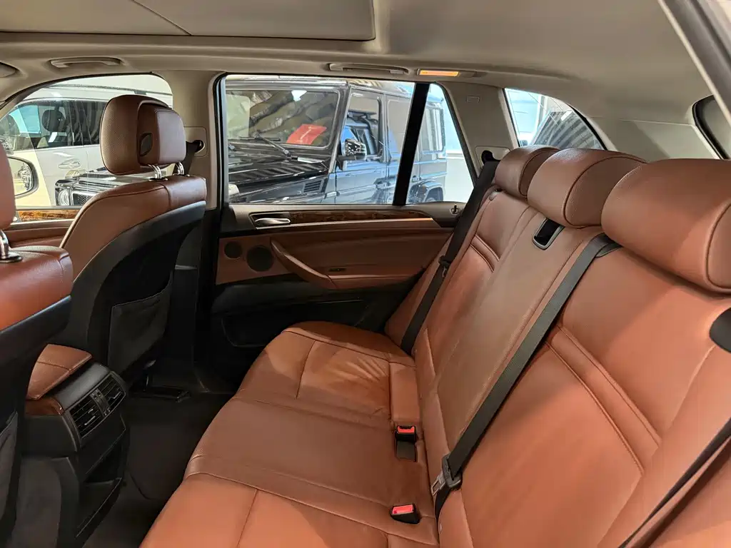 BMW X5 (Import) — миниатюра 9