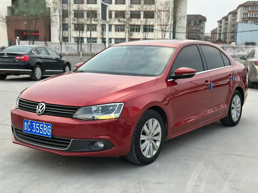 Volkswagen Sagitar 2015