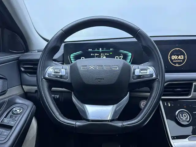 Exeed Lingyun — миниатюра 13