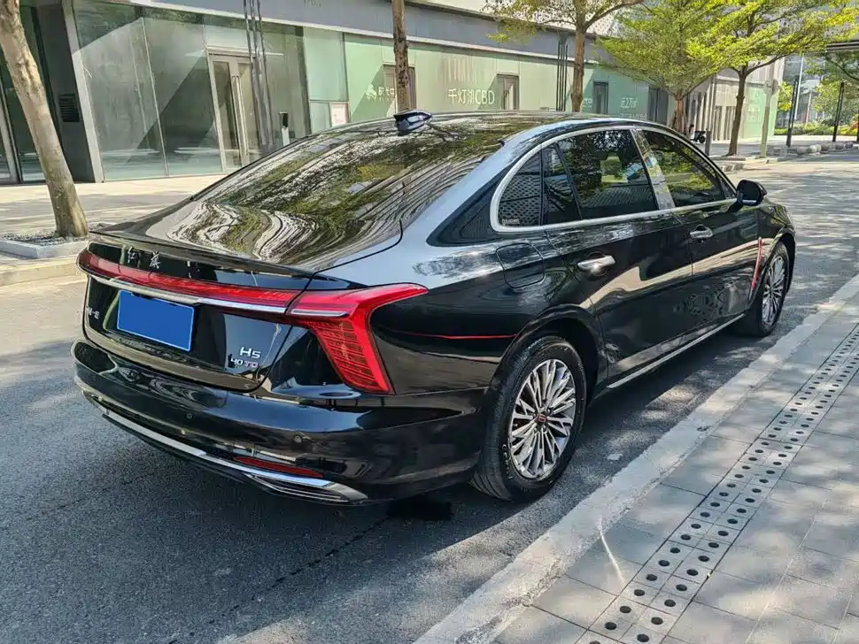 Hongqi Hongqi H5 — миниатюра 9