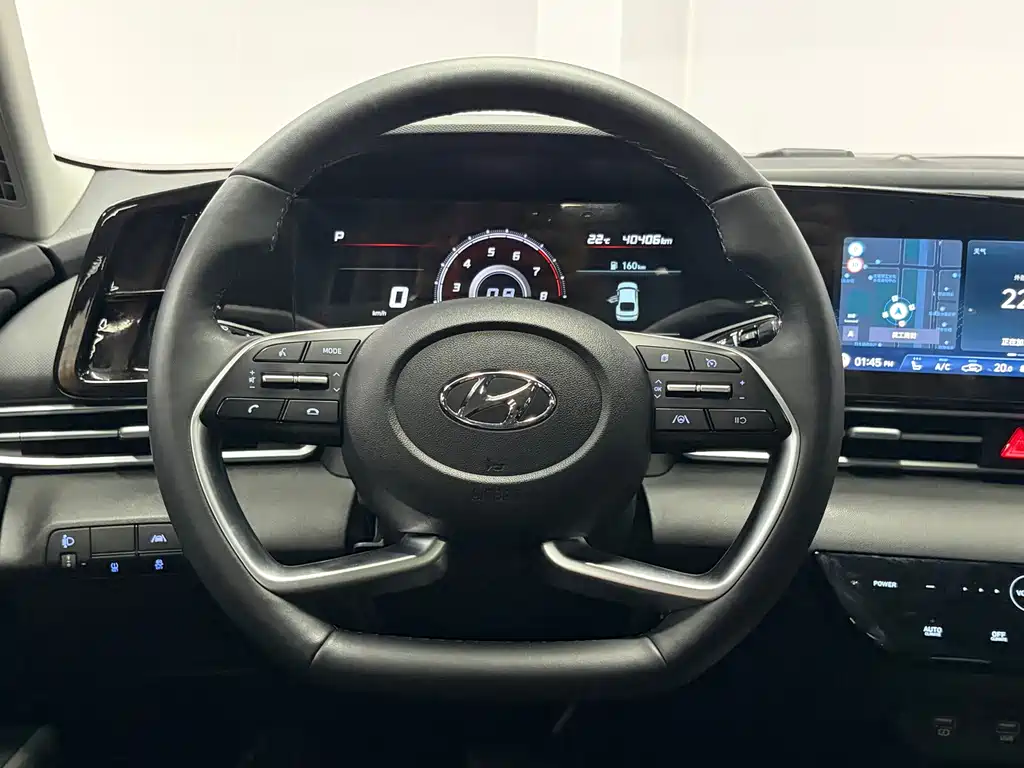 Hyundai Elantra — миниатюра 7