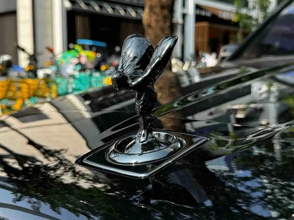 Rolls-Royce Cullinan — миниатюра 2