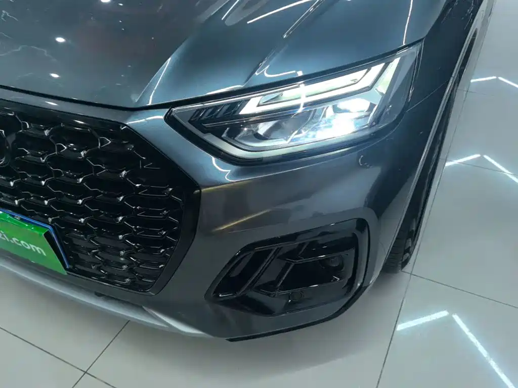 Audi Q5L Sportback — миниатюра 24