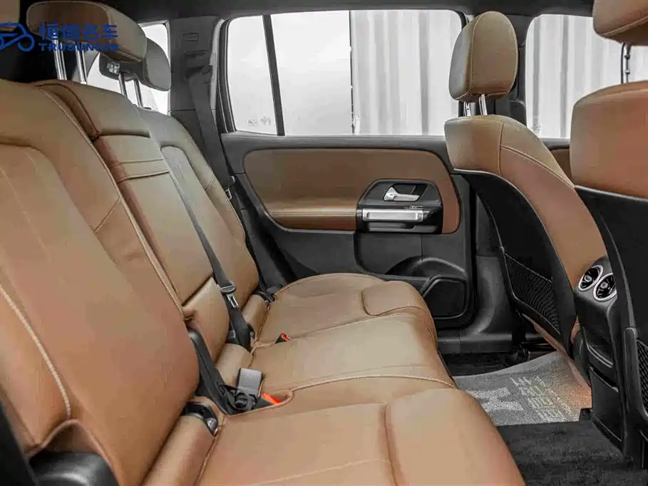 Mercedes-Benz GLB — миниатюра 16