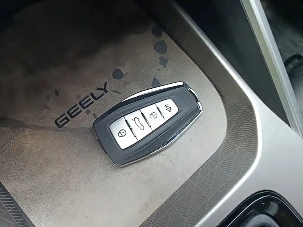 Geely Emgrand 2023 4 Champion 1.5L CVT Luxury