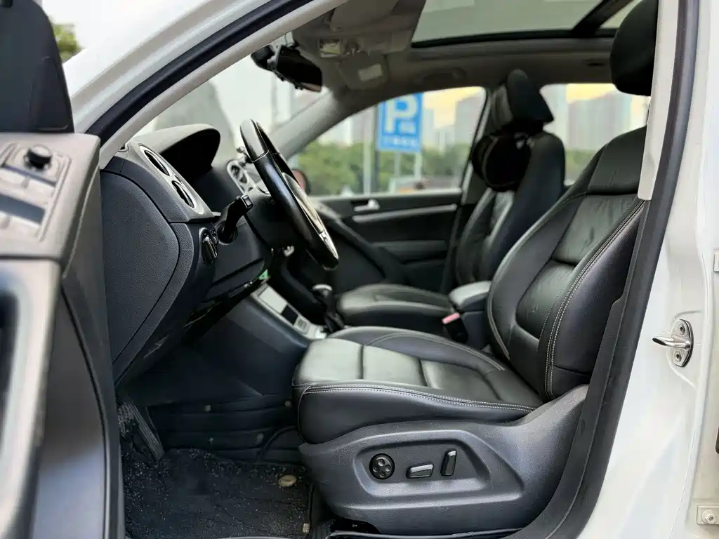Volkswagen Tiguan — миниатюра 12