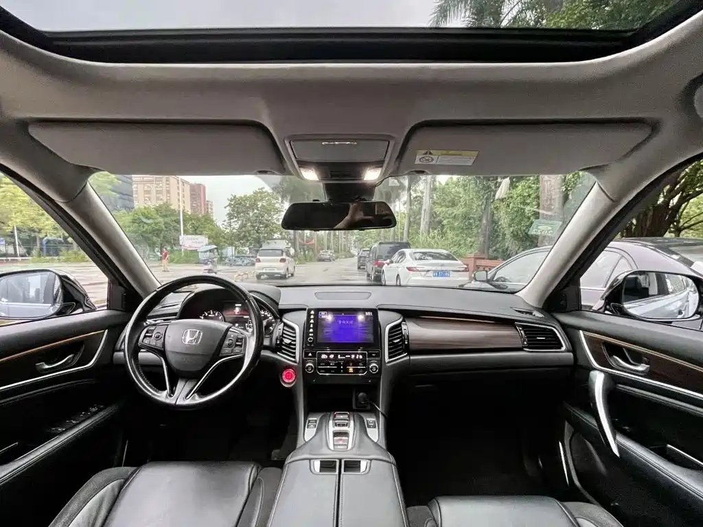 Honda Avancier — миниатюра 6