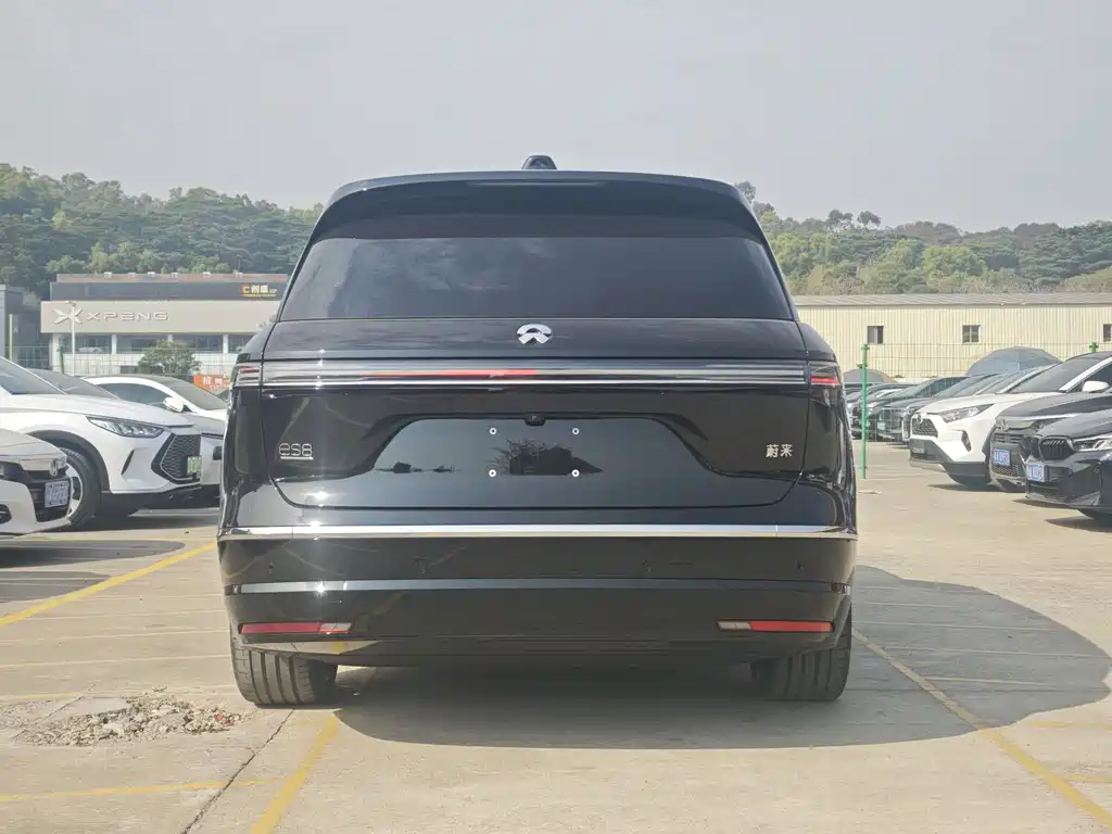 NIO ES8 2026 мест Executive