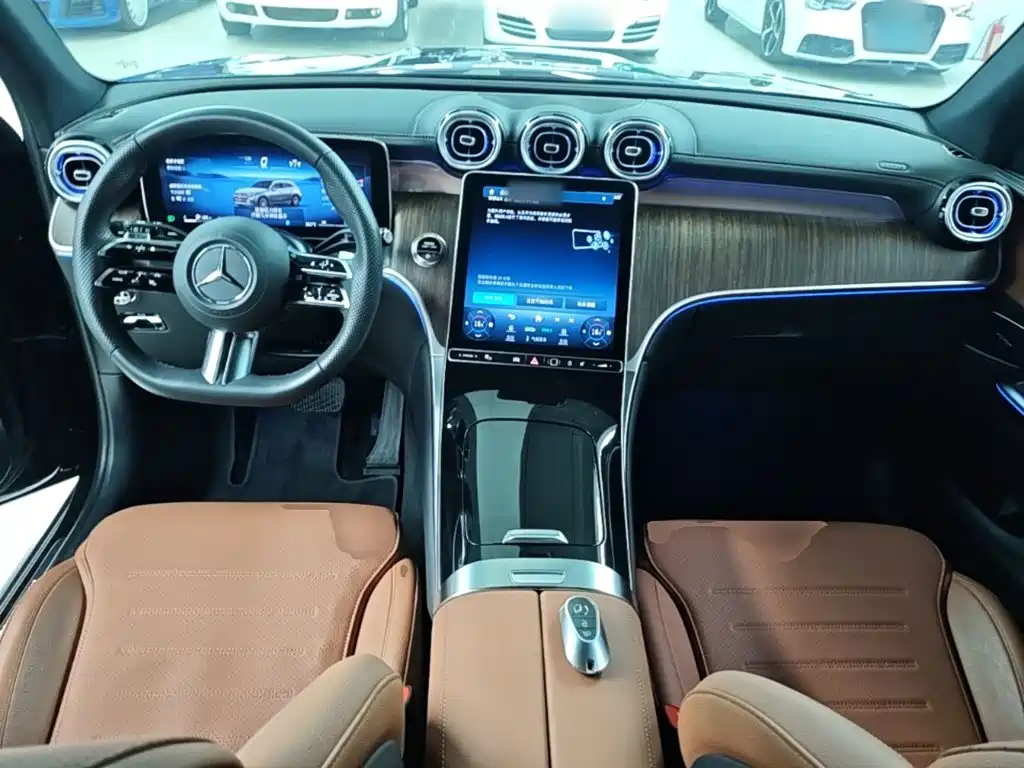 Mercedes-Benz GLC 2023 GLC 300 L 4MATIC 7 мест