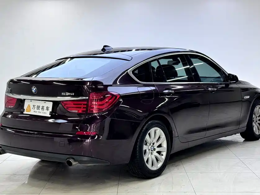 BMW 5 Series GT — миниатюра 3