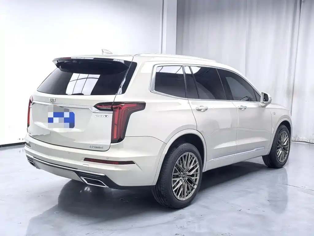Cadillac XT6 — миниатюра 11