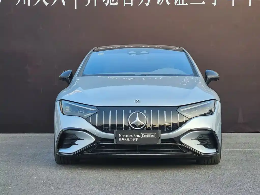 MERCEDES-BENZ EQE AMG