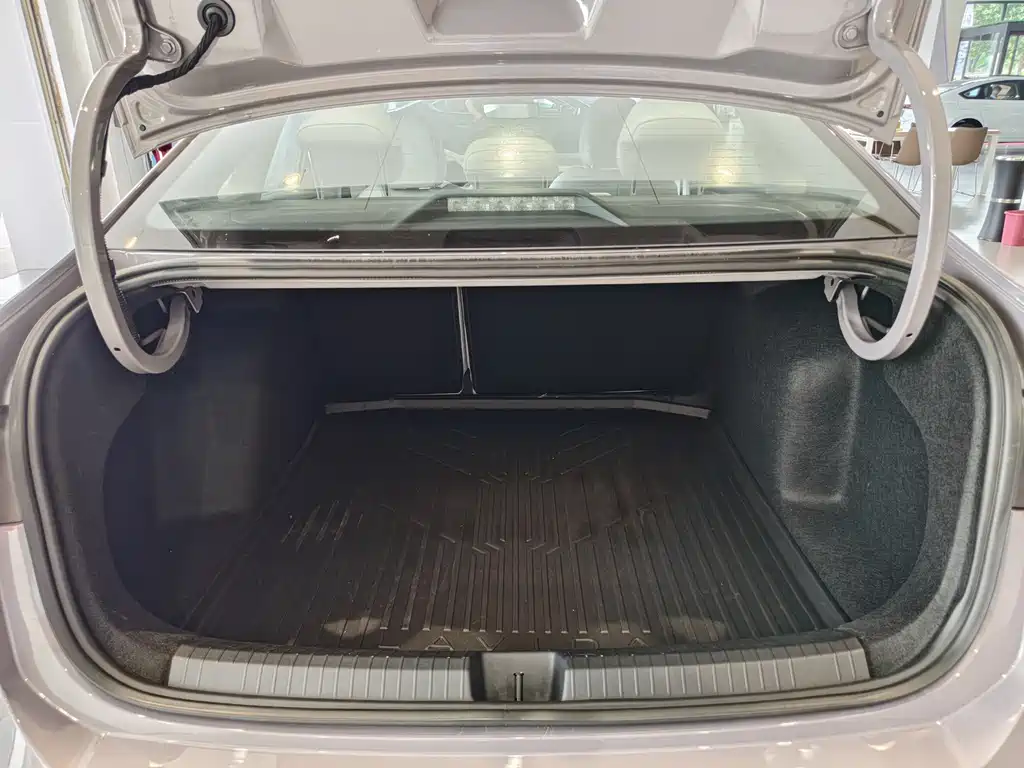 Volkswagen Lavida — миниатюра 15
