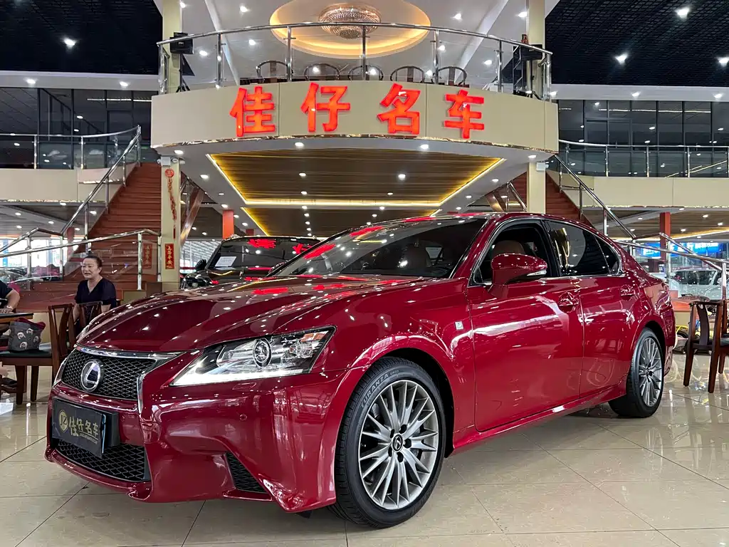 Купить Lexus GS