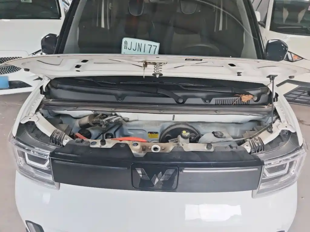 Wuling MINIEV — миниатюра 20