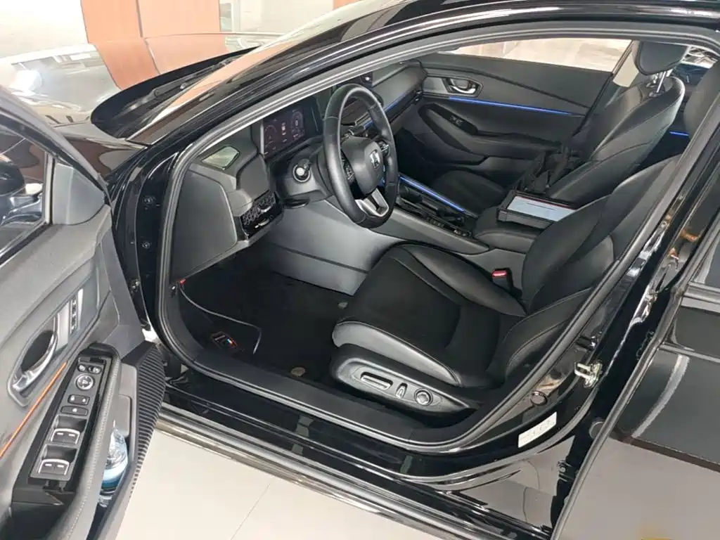 Honda Accord — миниатюра 16