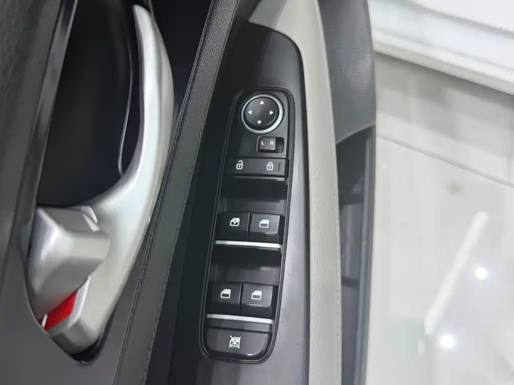 Kia K3 — миниатюра 13