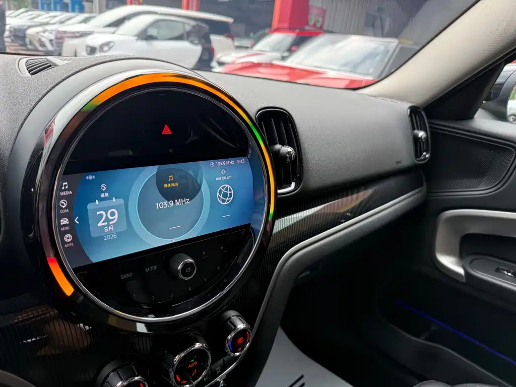 MINI Mini Countryman — миниатюра 16