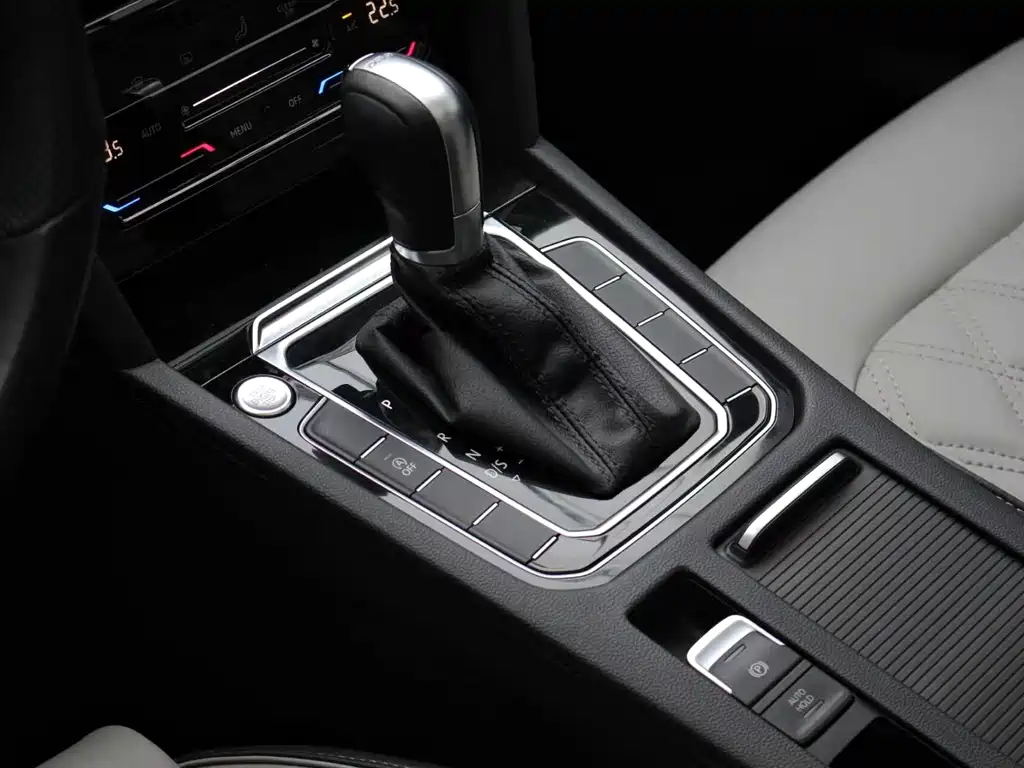 Volkswagen Magotan — миниатюра 9