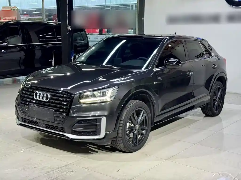Audi Q2L