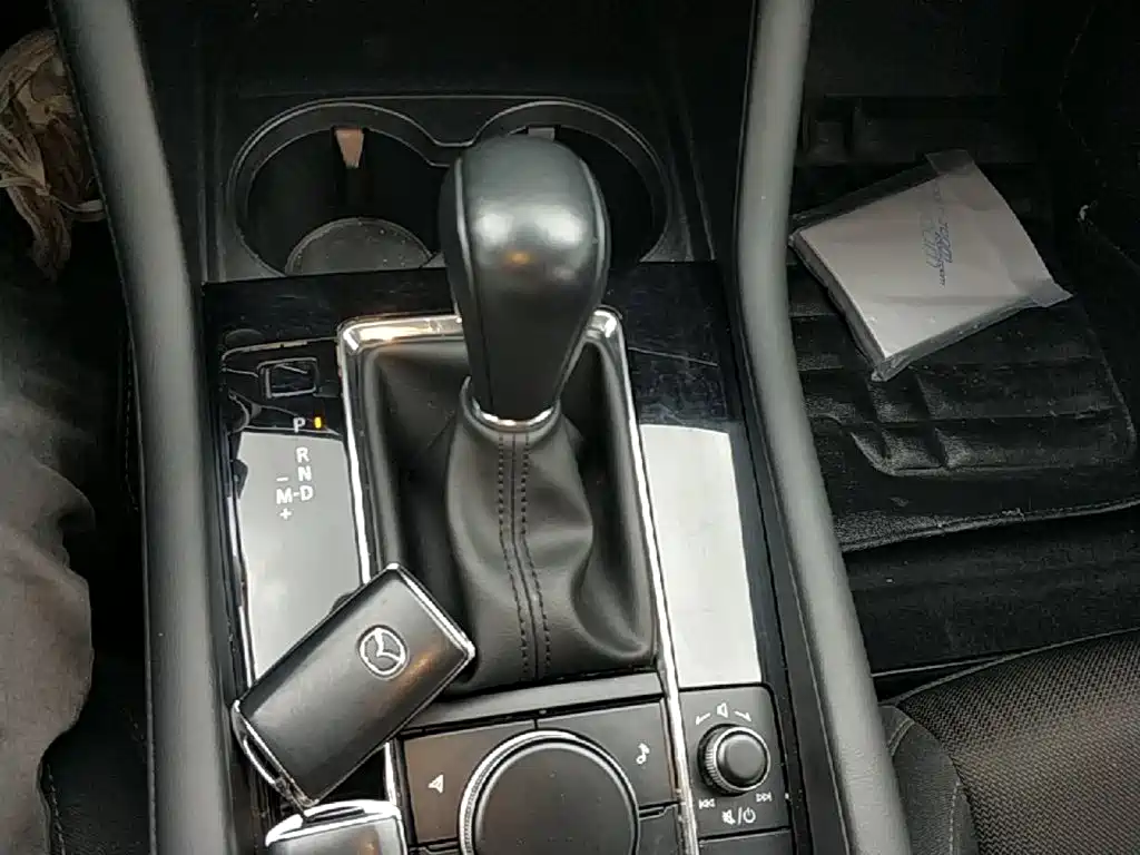 Mazda 3 Axela — миниатюра 14