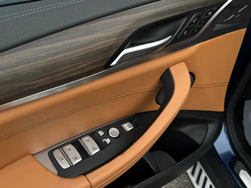 BMW X3 — миниатюра 14