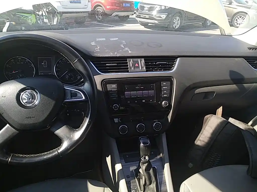 Skoda Octavia — миниатюра 13