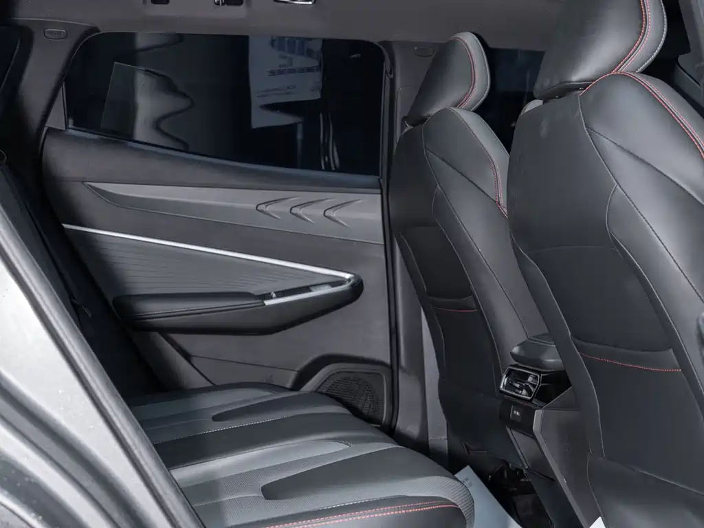 Geely Boyue — миниатюра 17