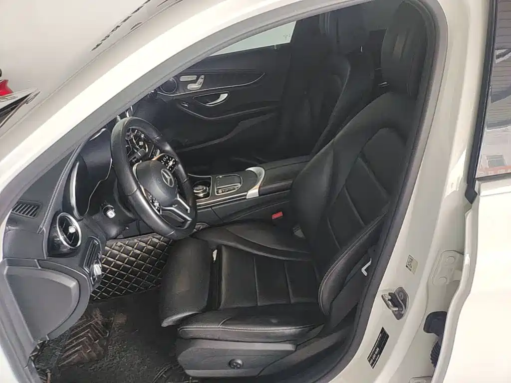 Mercedes-Benz C-Class — миниатюра 15