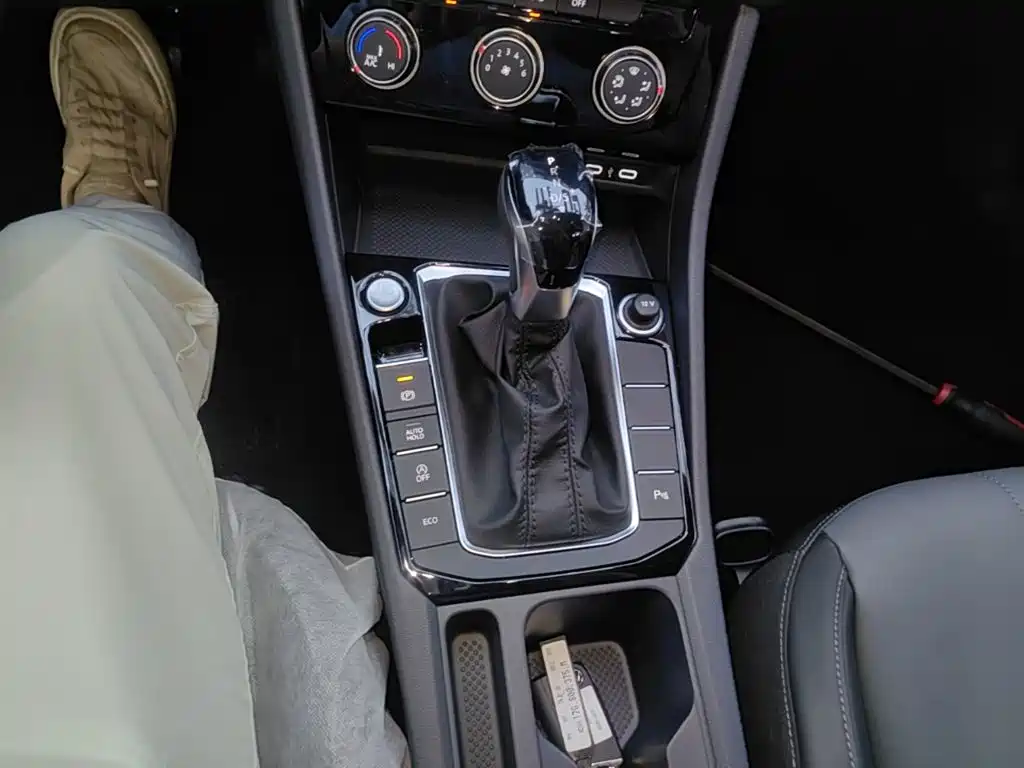 Volkswagen Sagitar — миниатюра 14