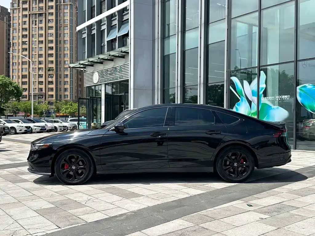 Honda Accord — миниатюра 4