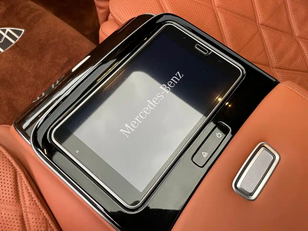 Mercedes-Benz S-Class — миниатюра 14