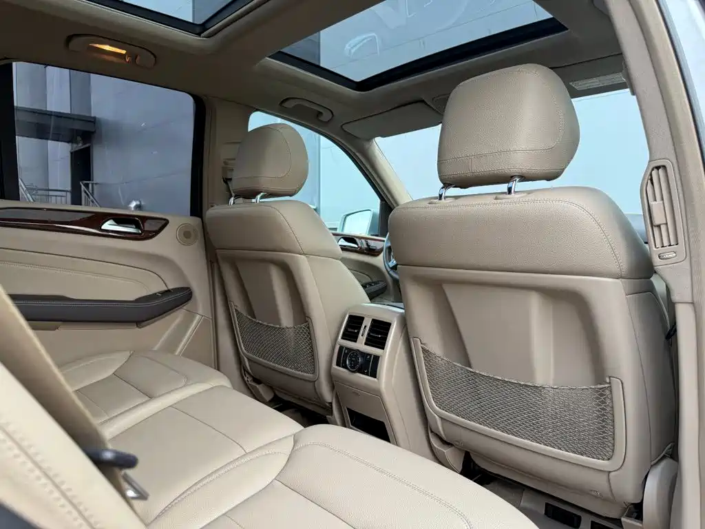Mercedes-Benz M-Class — миниатюра 23