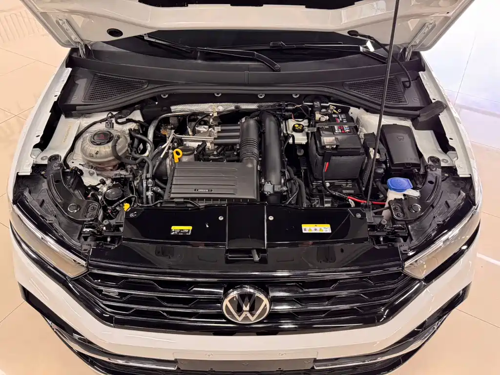 Volkswagen T-Roc — миниатюра 23