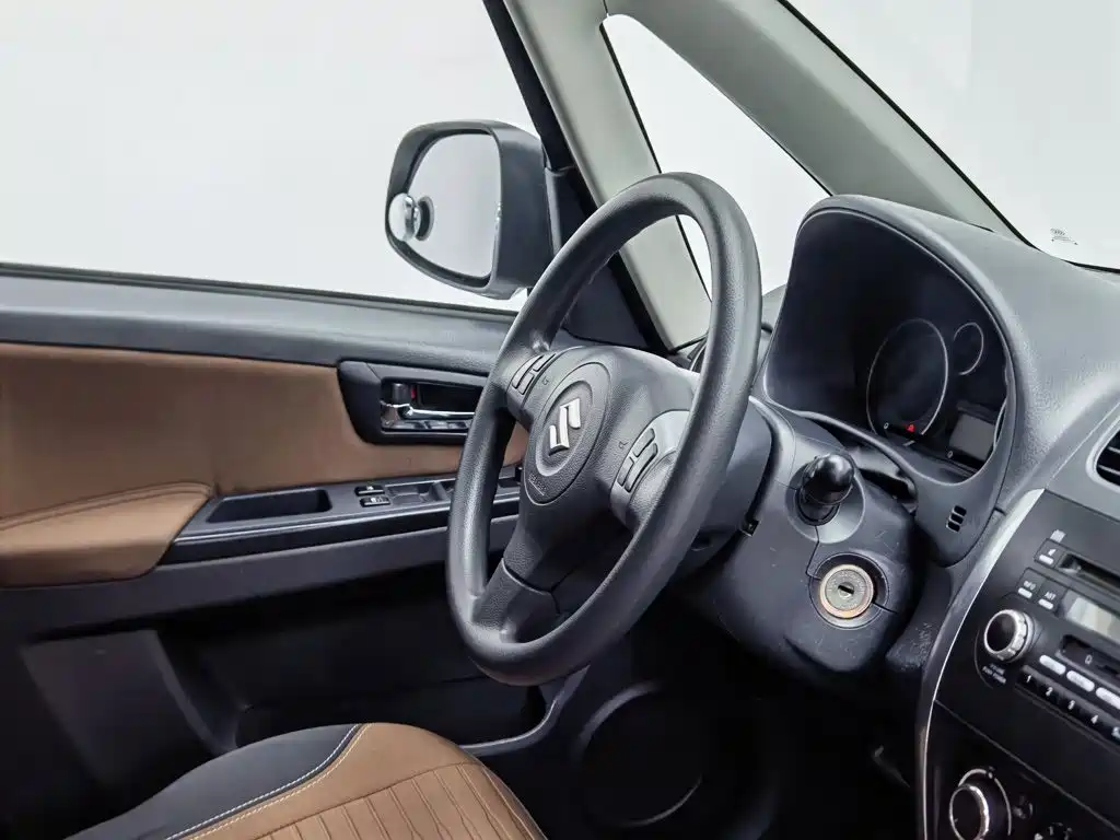 Suzuki SX4 — миниатюра 22