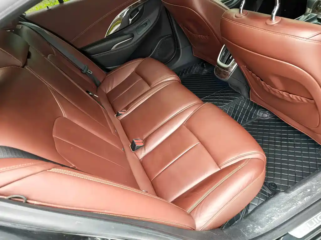 Buick LaCrosse — миниатюра 7