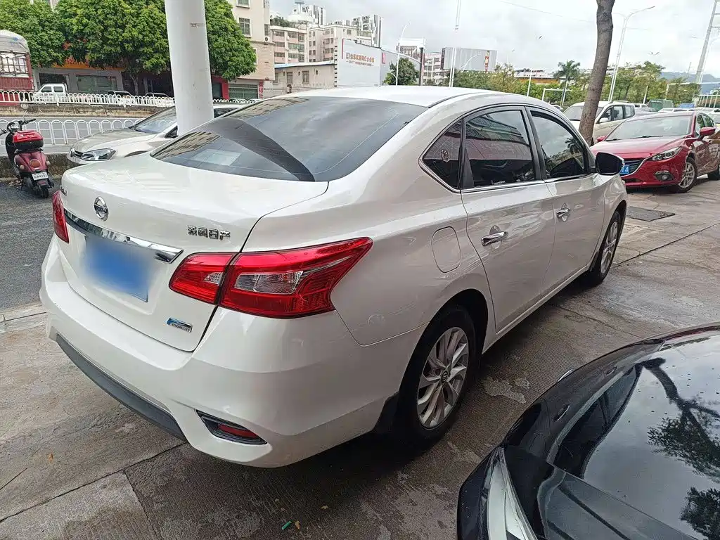 Nissan Sylphy — миниатюра 7