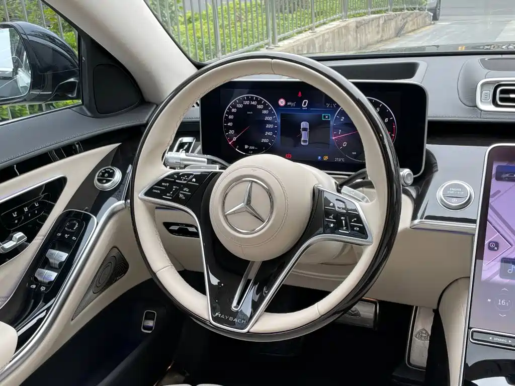 Mercedes-Benz S-Class — миниатюра 17