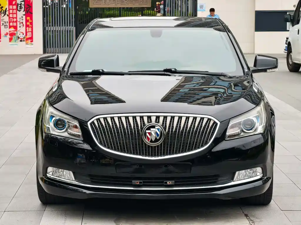 Buick LaCrosse — миниатюра 2