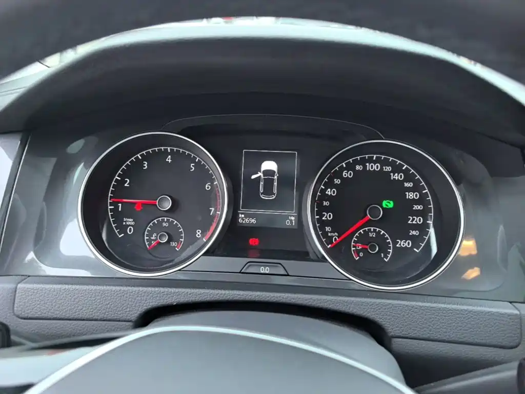 Volkswagen Golf — миниатюра 8
