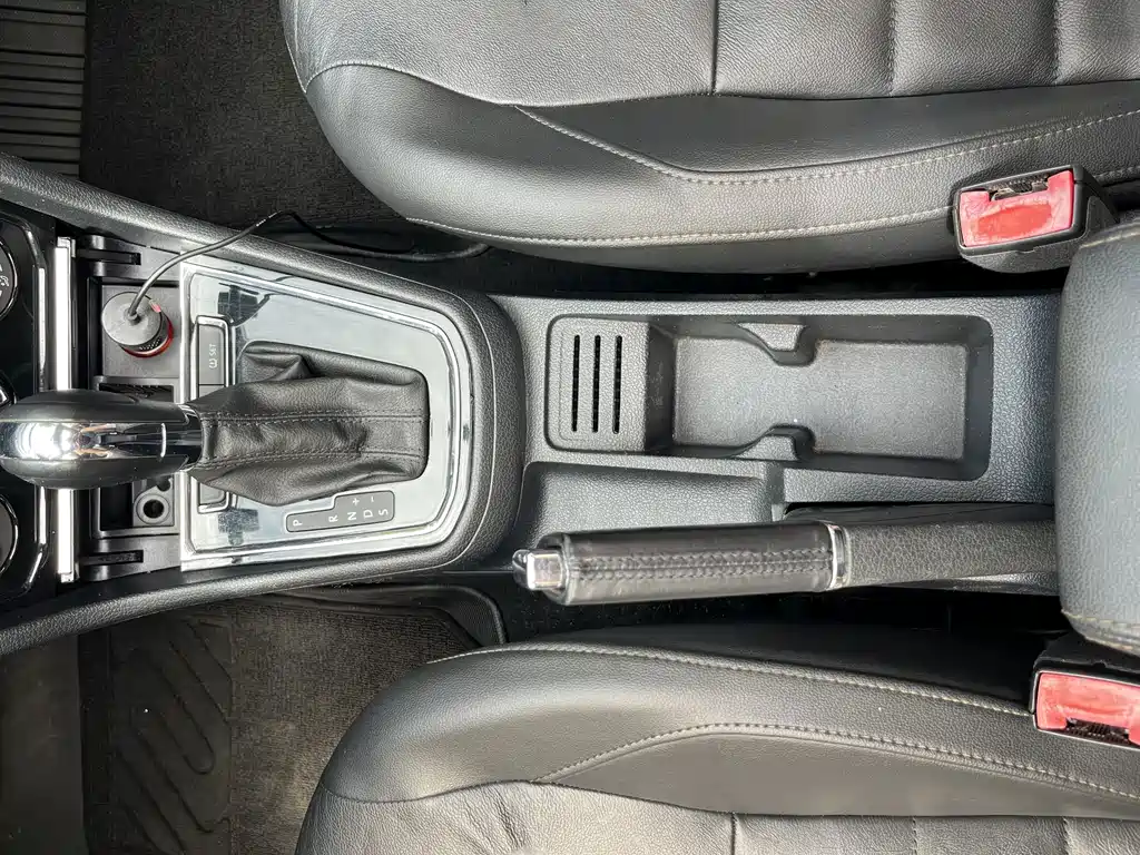 Volkswagen Bora — миниатюра 15