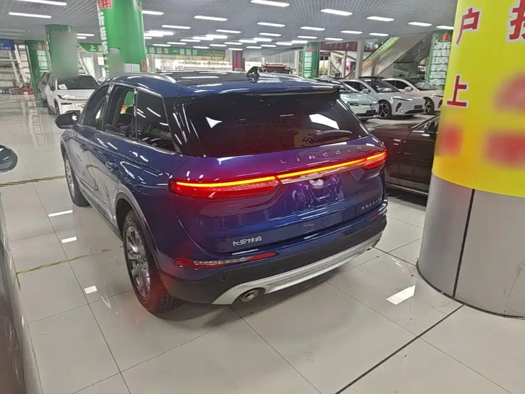 Lincoln Corsair — миниатюра 5