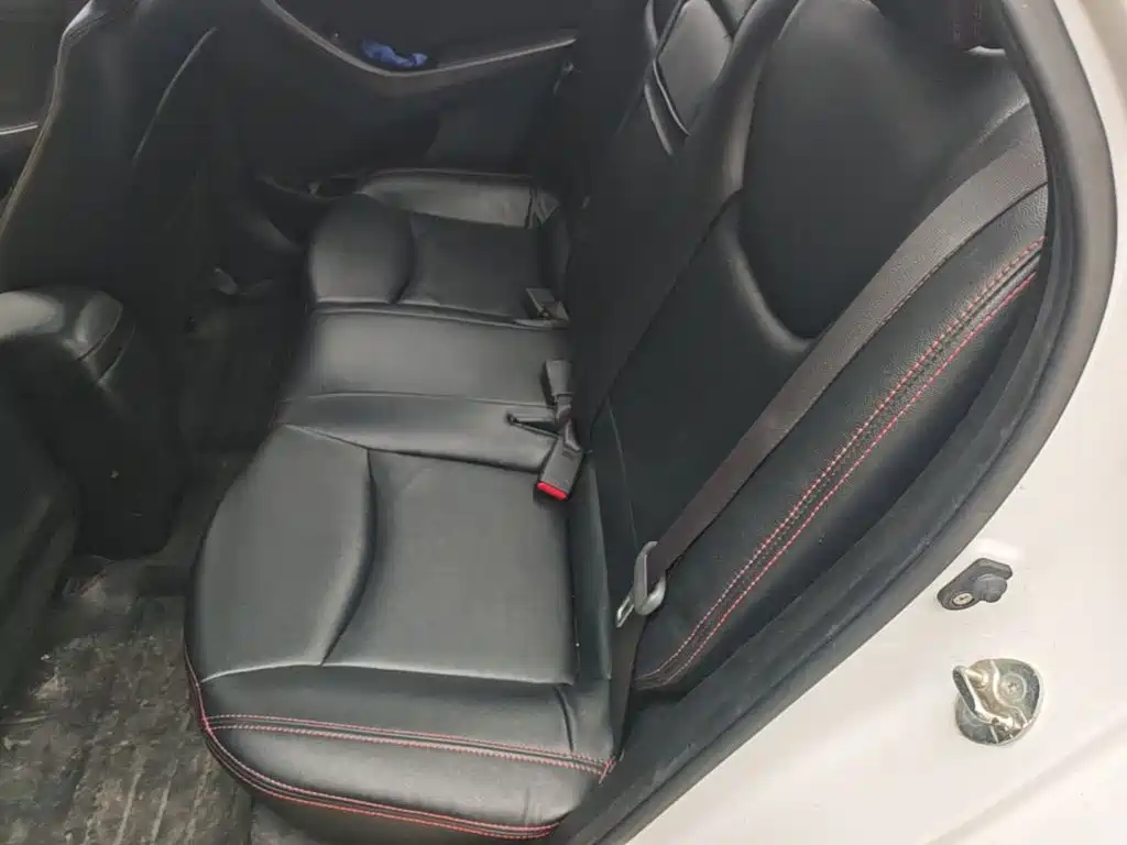 Hyundai Elantra Langdong — миниатюра 17