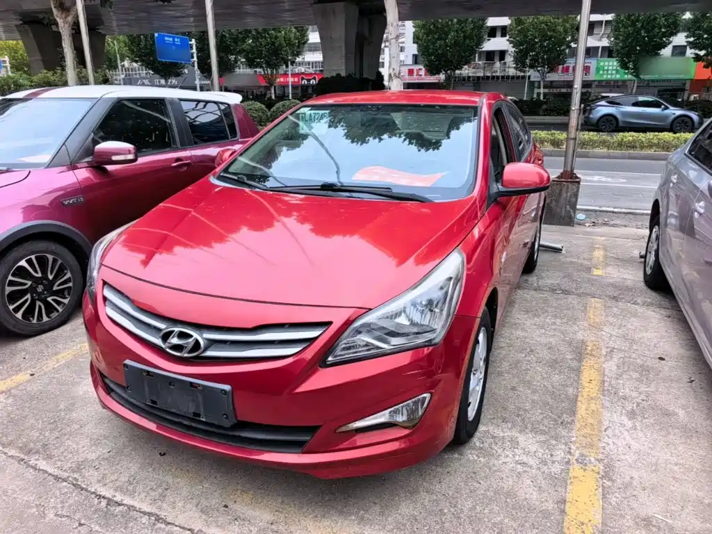 Hyundai Verna — миниатюра 2