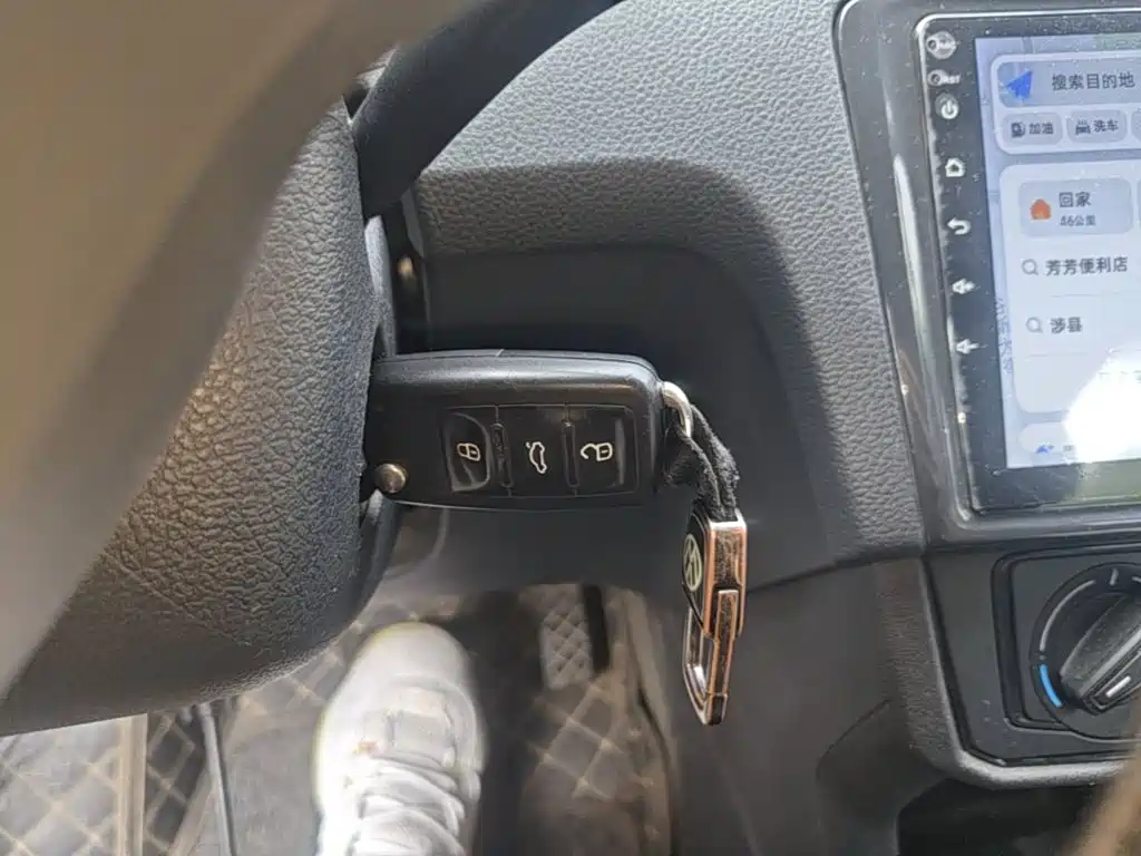 Volkswagen Santana — миниатюра 9