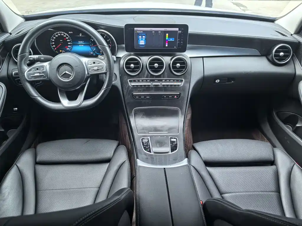 Mercedes-Benz C-Class — миниатюра 9