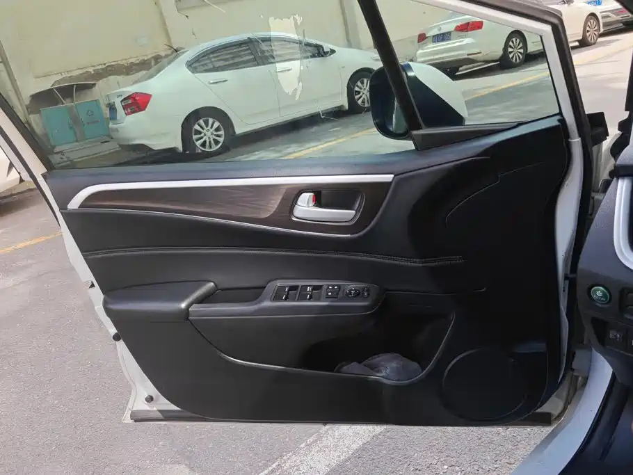 Honda Jade — миниатюра 7