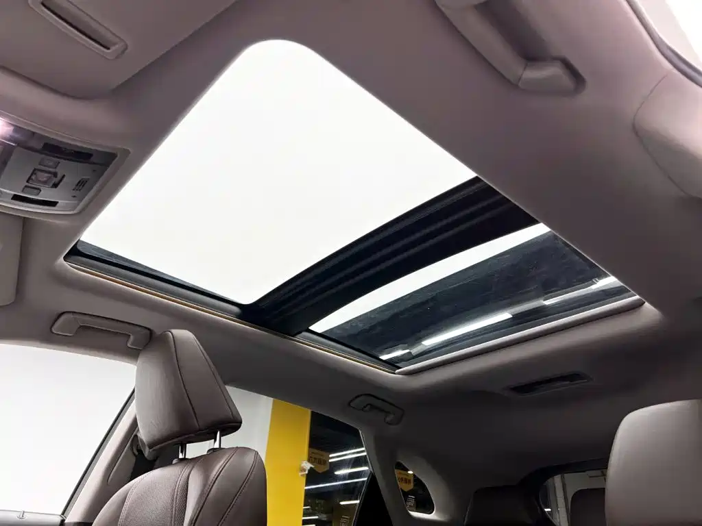Lexus RX — миниатюра 16