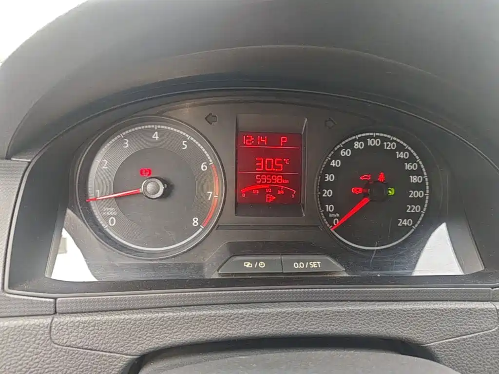 Volkswagen Santana — миниатюра 12